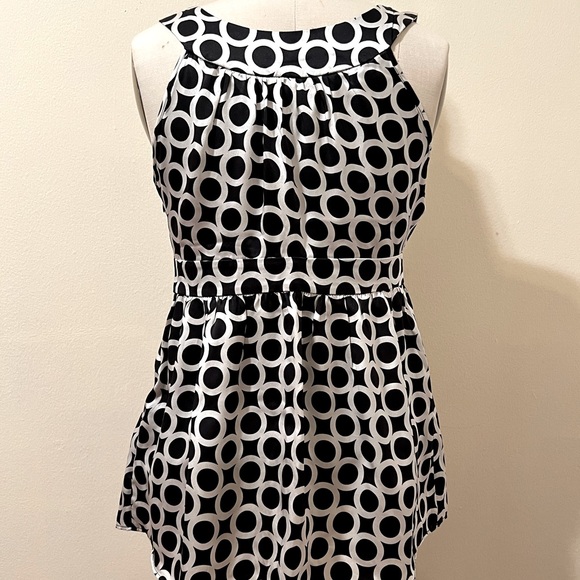 New INC 100% Silk top - Picture 4 of 5